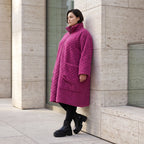 Kuschelig warmer fuchsia Teddymantel mit Stehkragen geradem Schnitt und tiefen Taschen
