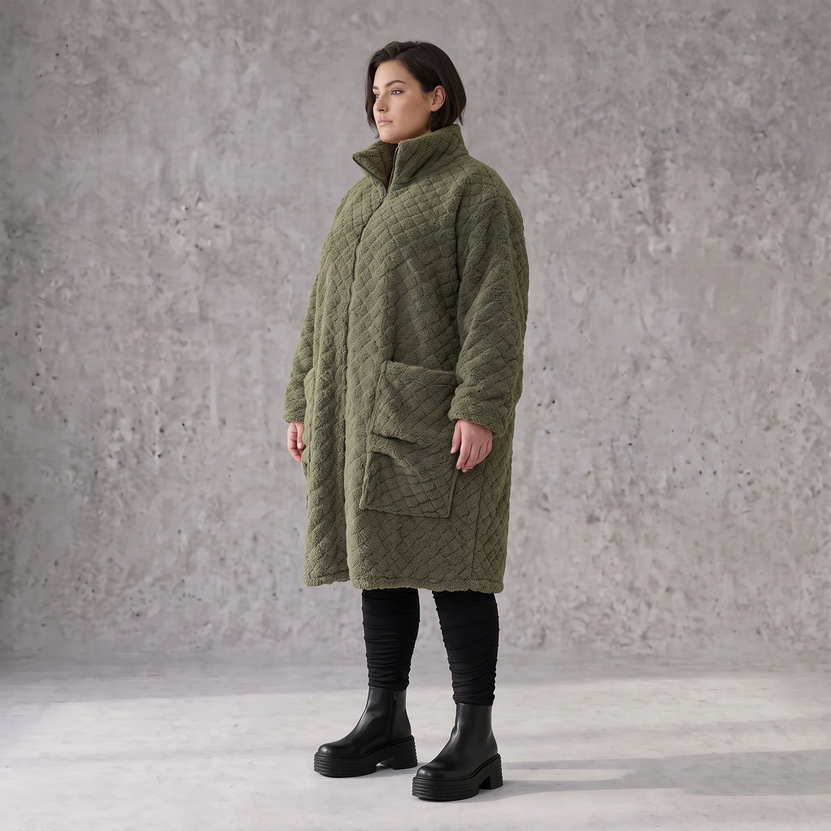 Khaki Teddymantel Wintermantel mit Stehkragen geradem Schnitt Taschen und Reißverschluss