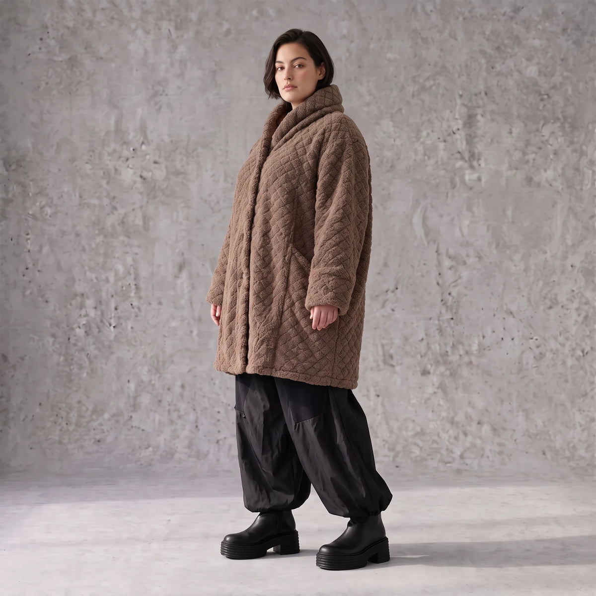 Kuschelige Teddyjacke in Ballonform mit Kapuze Taschen und Knopfverschluss warm weich