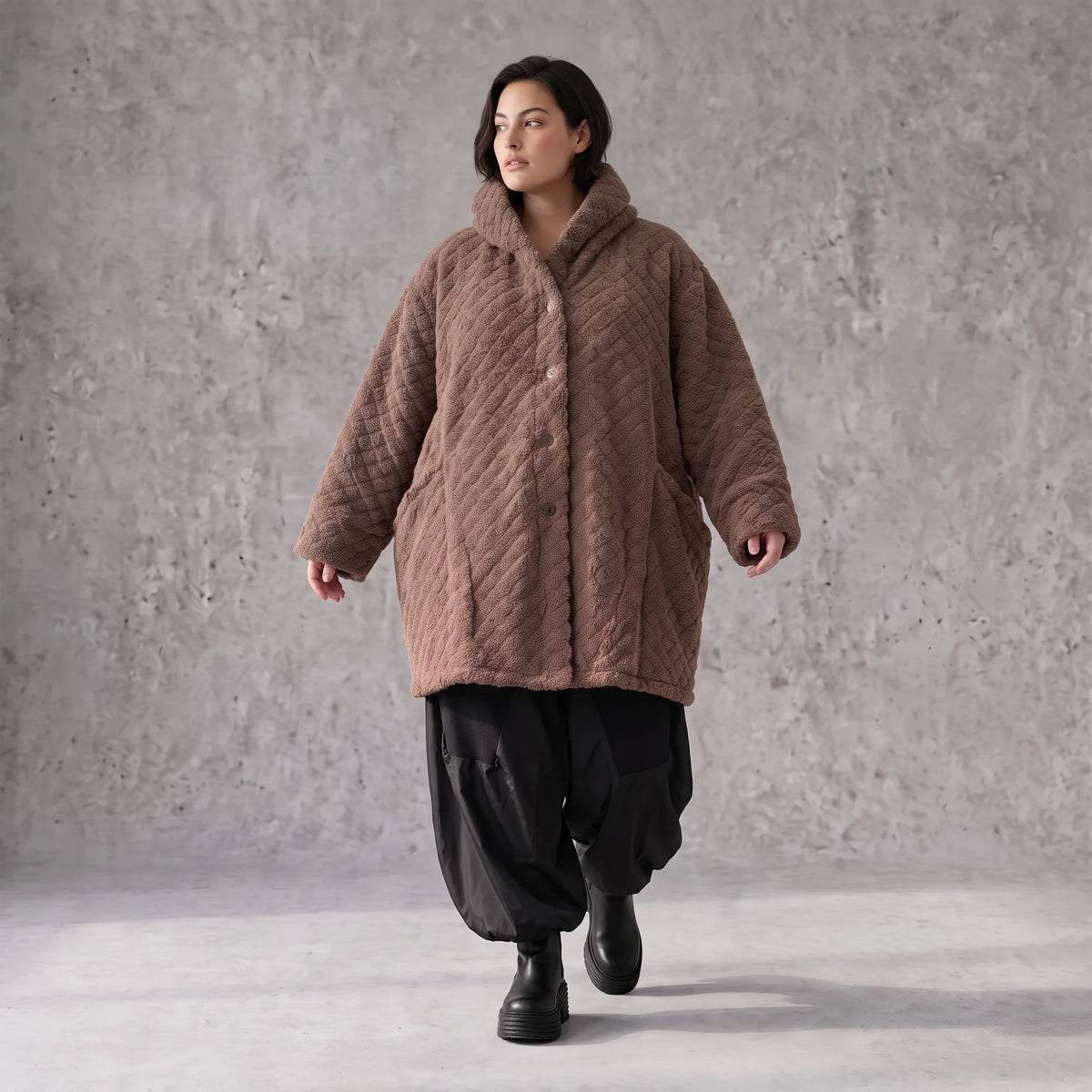 Kuschelige Teddyjacke in Ballonform mit Kapuze Taschen und Knopfverschluss warm weich