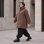Kuschelige Teddyjacke in Ballonform mit Kapuze Taschen und Knopfverschluss warm weich