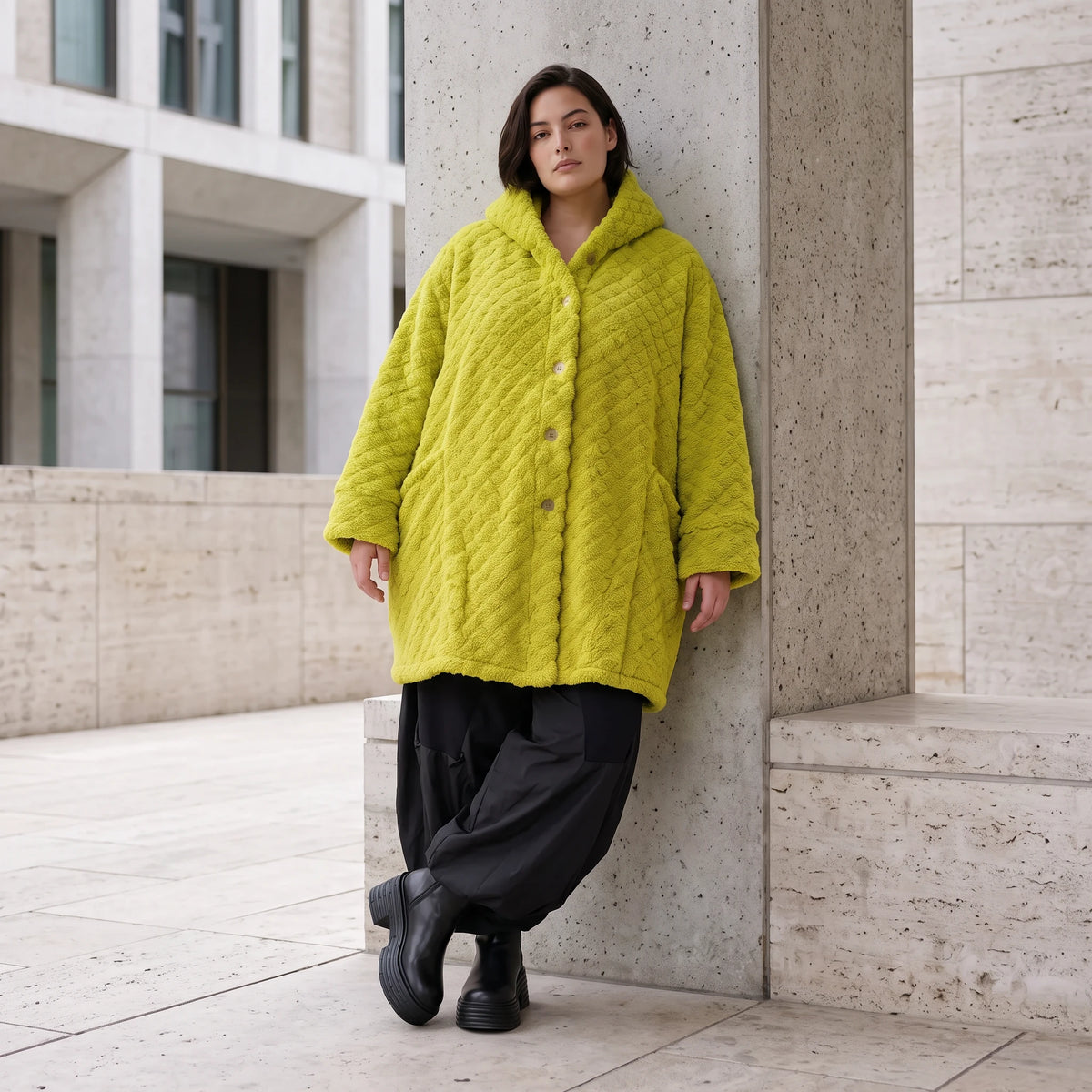 Flauschige limette Teddyjacke in Ballonform mit Kapuze und Taschen für Winterkomfort