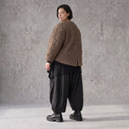 Teddyjacke aus flauschigem Stoff mit Rundhalsausschnitt Knopfleiste und gerundetem Saum