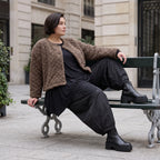 Teddyjacke aus flauschigem Stoff mit Rundhalsausschnitt Knopfleiste und gerundetem Saum