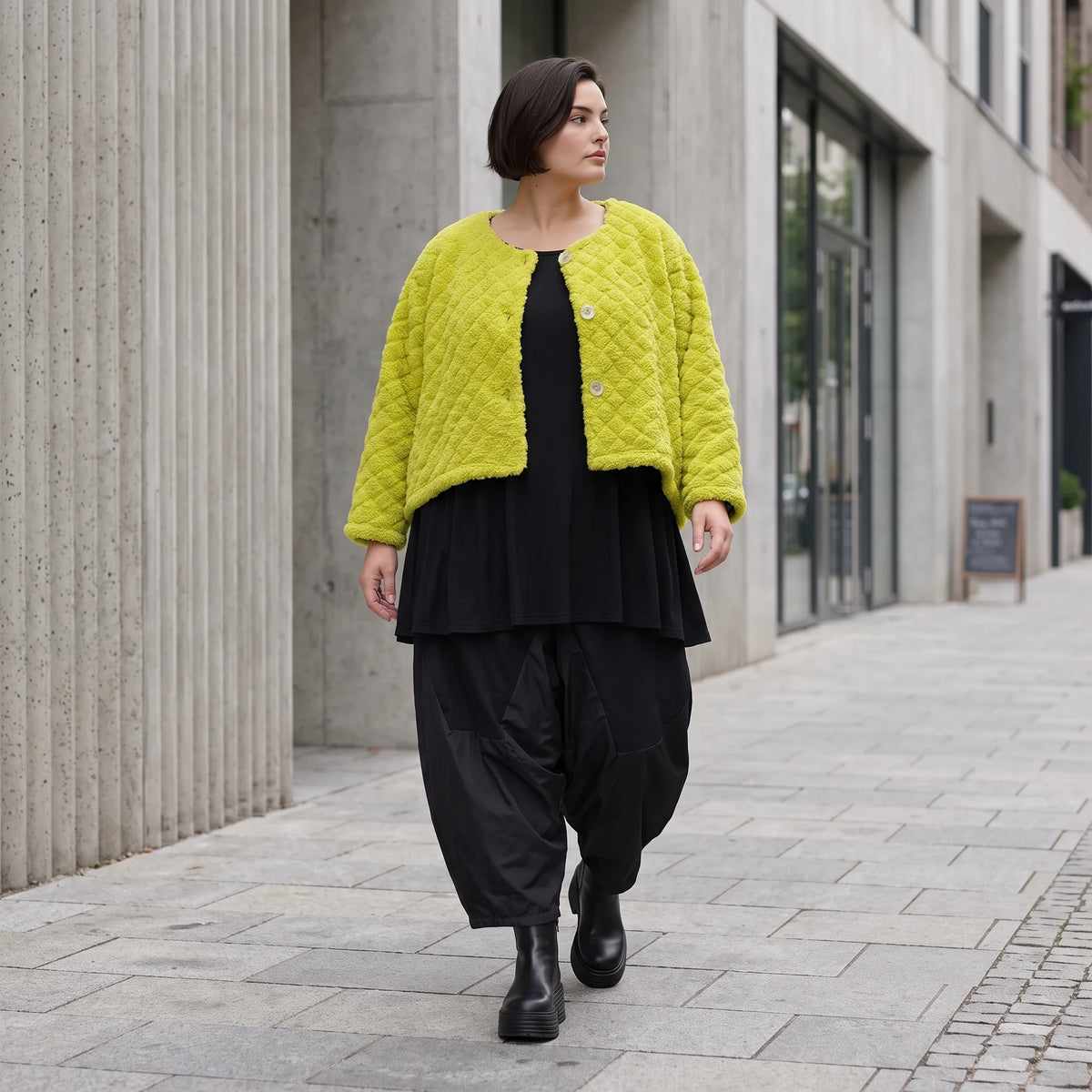 Kuschelige Teddyjacke in Limette mit gerundetem Schnitt warm mit laessig femininem Look