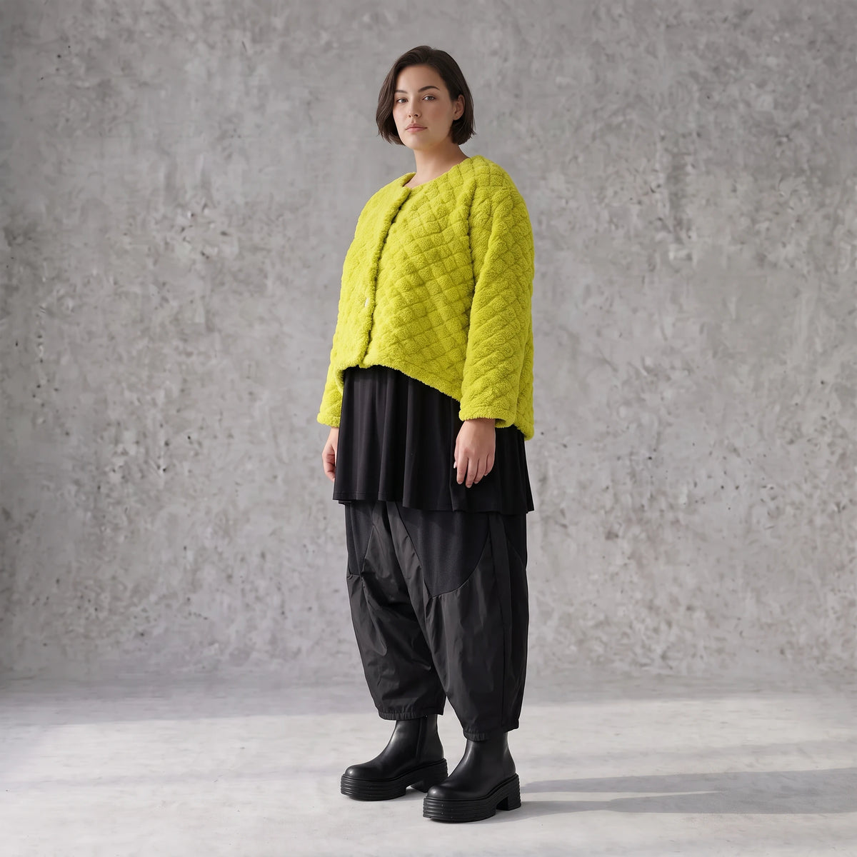 Kuschelige Teddyjacke in Limette mit gerundetem Schnitt warm mit laessig femininem Look