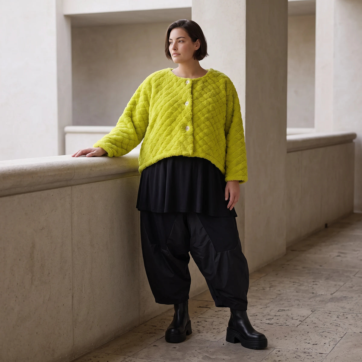Kuschelige Teddyjacke in Limette mit gerundetem Schnitt warm mit laessig femininem Look