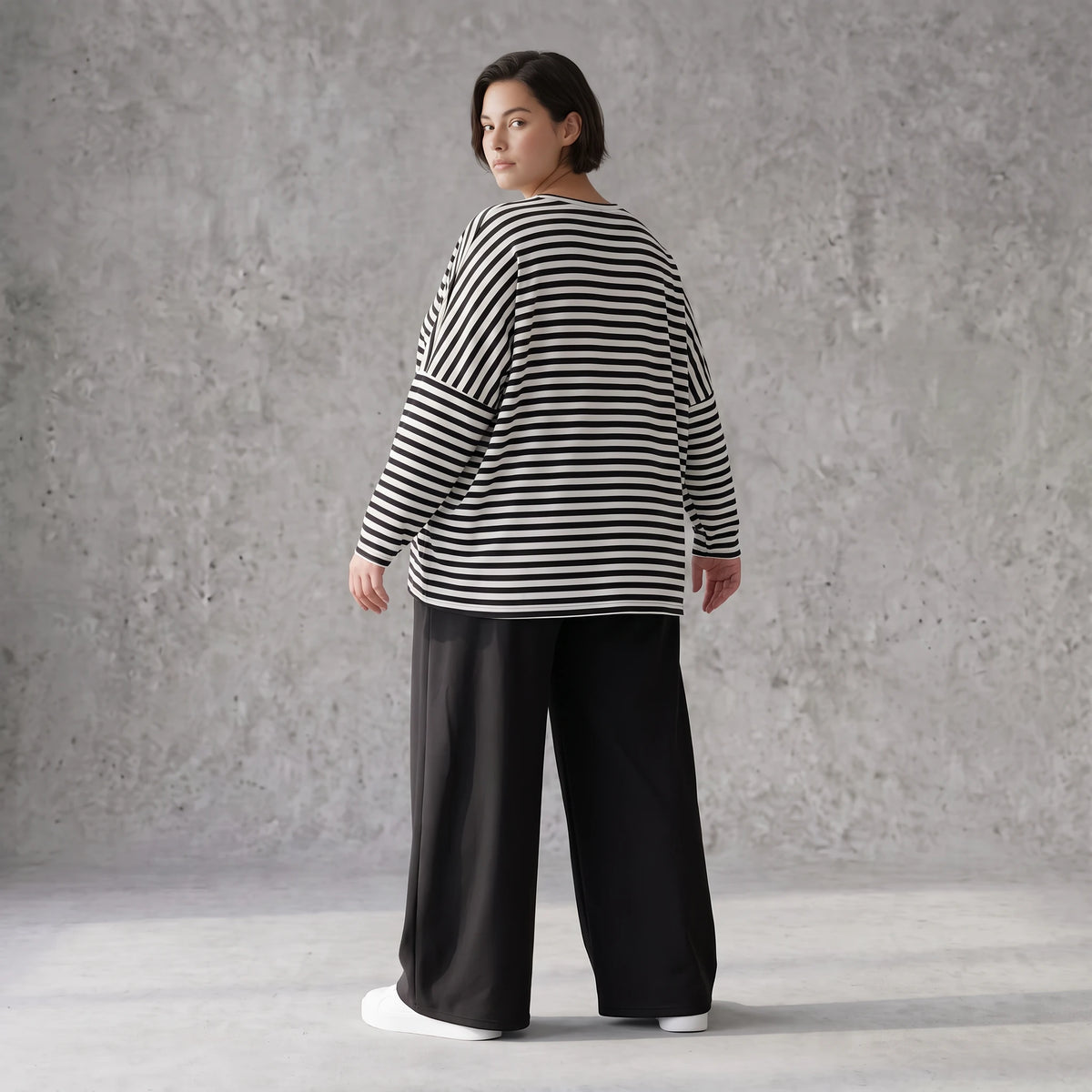 Warme Fleece Marlenehose mit elastischem Bund und Bindegürtel im weiten Komfortschnitt