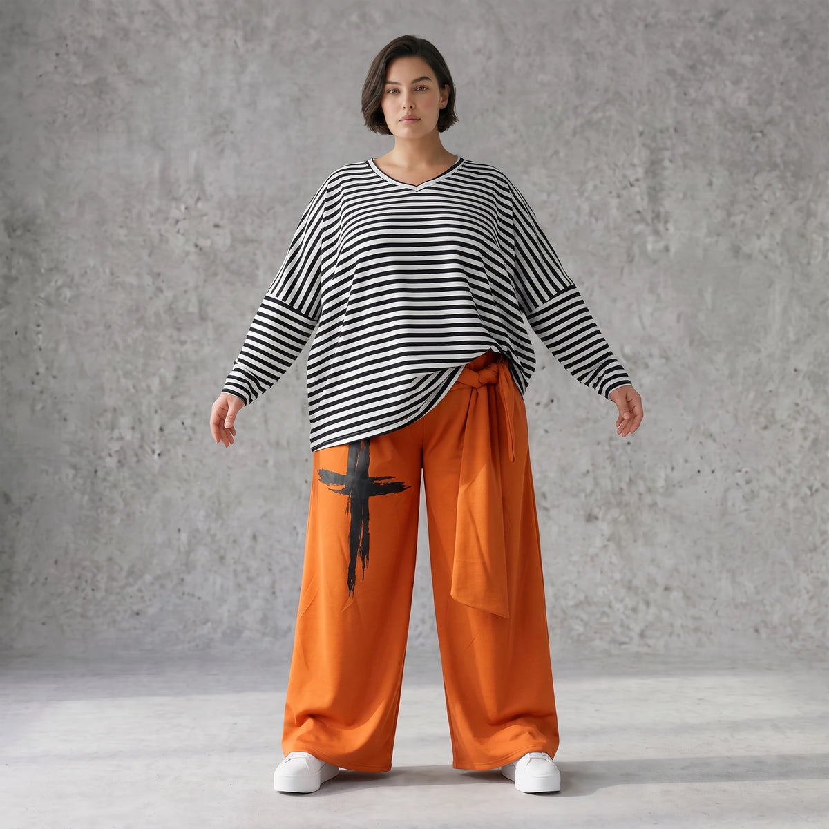 Marlenehose aus weichem Fleece mit Stretch und elastischem Bund mit Bindegürtel für Winter