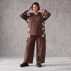 Braune Ballonhose aus weichem Fleece mit elastischem Bund und Taschen mit Klappe vorn