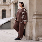 Braune Ballonhose aus weichem Fleece mit elastischem Bund und Taschen mit Klappe vorn