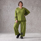 Ballonhose aus weichem Fleece in Olivgrün mit Stretch und elastischem Bund bequem lässig