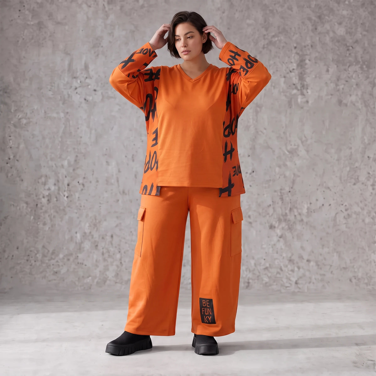 Ballonhose aus Fleece mit Stretch in legerer Form mit Taschen und Klappenverschluss