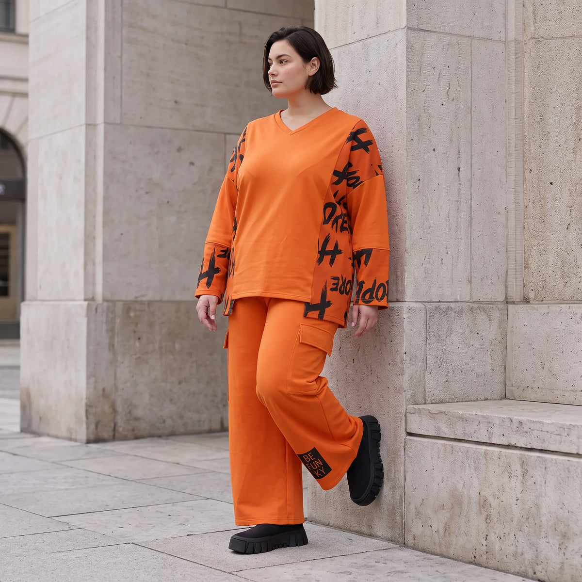 Ballonhose aus Fleece mit Stretch in legerer Form mit Taschen und Klappenverschluss