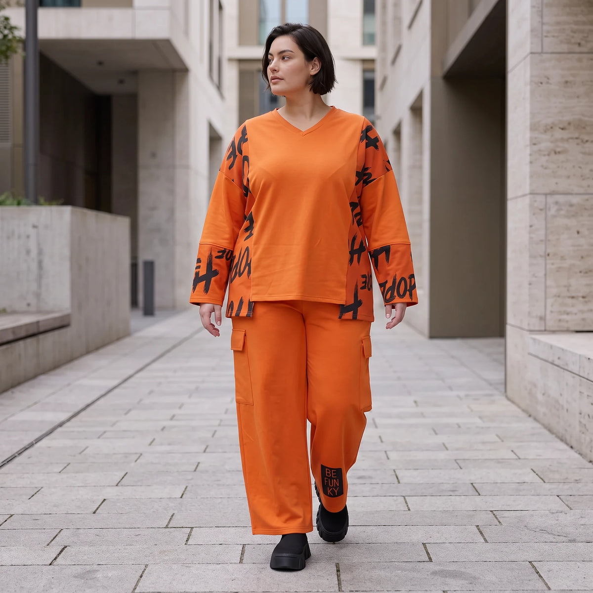 Ballonhose aus Fleece mit Stretch in legerer Form mit Taschen und Klappenverschluss