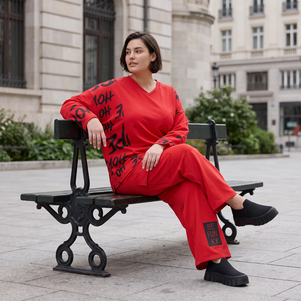 Ballonhose aus weichem Fleece mit elastischem Bund Stretch und Taschenklappen im Winter
