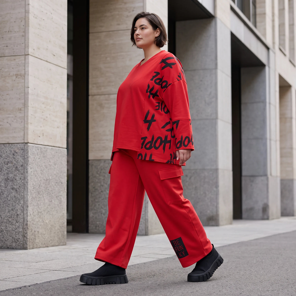 Ballonhose aus weichem Fleece mit elastischem Bund Stretch und Taschenklappen im Winter