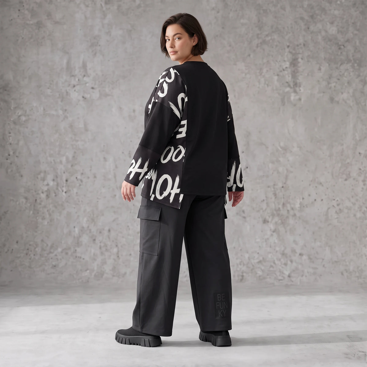 Weiche warme Fleece Ballonhose mit elastischem Bund und aufgesetzten Taschen mit Klappe