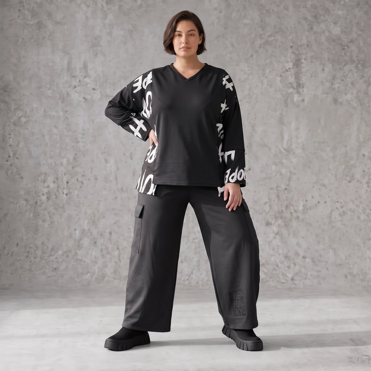 Weiche warme Fleece Ballonhose mit elastischem Bund und aufgesetzten Taschen mit Klappe