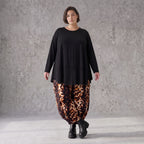 Ballonhose aus Stretch Twill in Rost/Weiß mit weitem Bein und elastischem Bund mit Taschen