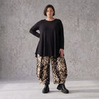 Braun/Weiße Ballonhose aus Stretch Twill mit Elastikbund und weitem Bein im Schlupfstil