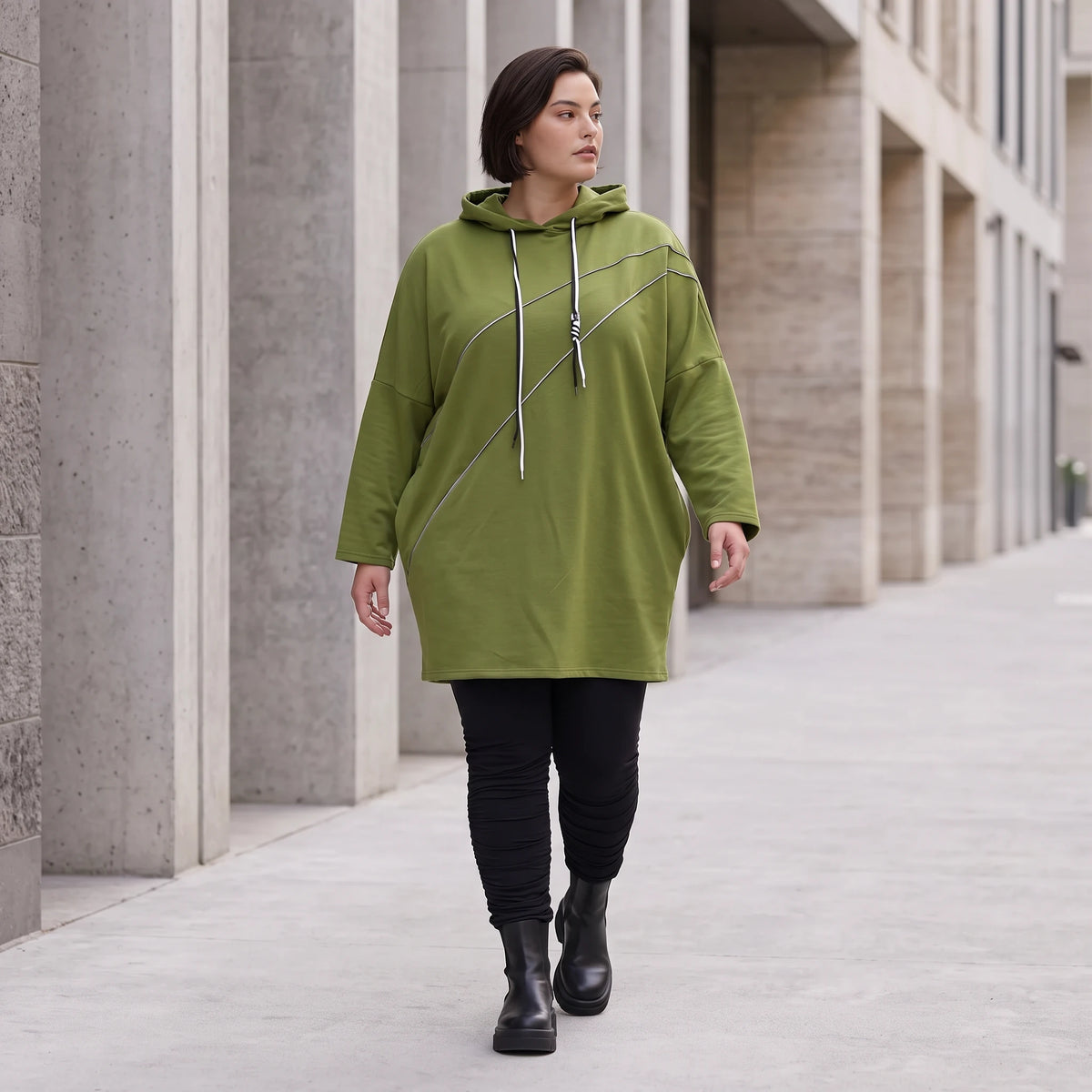 Olivgruener Fleece Hoody mit Stretchkomfort im geraden Schnitt warm und alltagstauglich