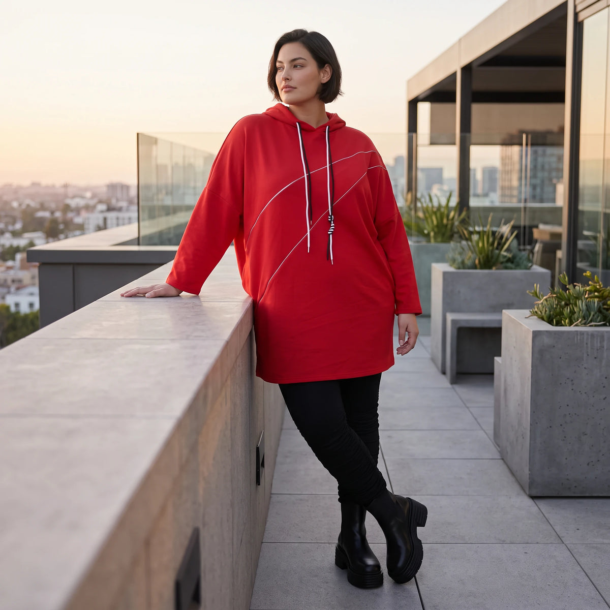 Roter Fleece Hoody in lässiger Passform kuschelig weich warm und bequem für kalte Tage