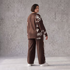 Braunes Fleeceshirt aus Stretchstoff mit V-Ausschnitt in geradem Schnitt weich und warm