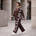 Braunes Fleeceshirt aus Stretchstoff mit V-Ausschnitt in geradem Schnitt weich und warm