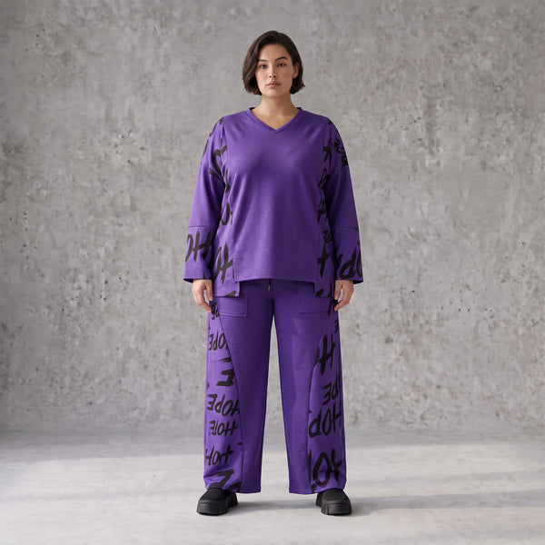 Lila Fleeceshirt mit V-Ausschnitt und Langarm weich warm im geraden Schnitt Stretchfit