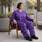 Lila Fleeceshirt mit V-Ausschnitt und Langarm weich warm im geraden Schnitt Stretchfit