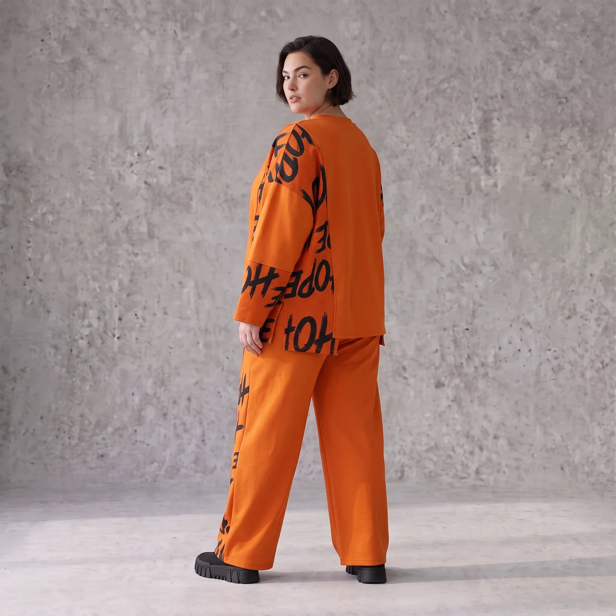 Fleeceshirt in Rost mit V-Ausschnitt geradem Schnitt und Stretch weich und winterwarm
