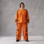 Fleeceshirt in Rost mit V-Ausschnitt geradem Schnitt und Stretch weich und winterwarm