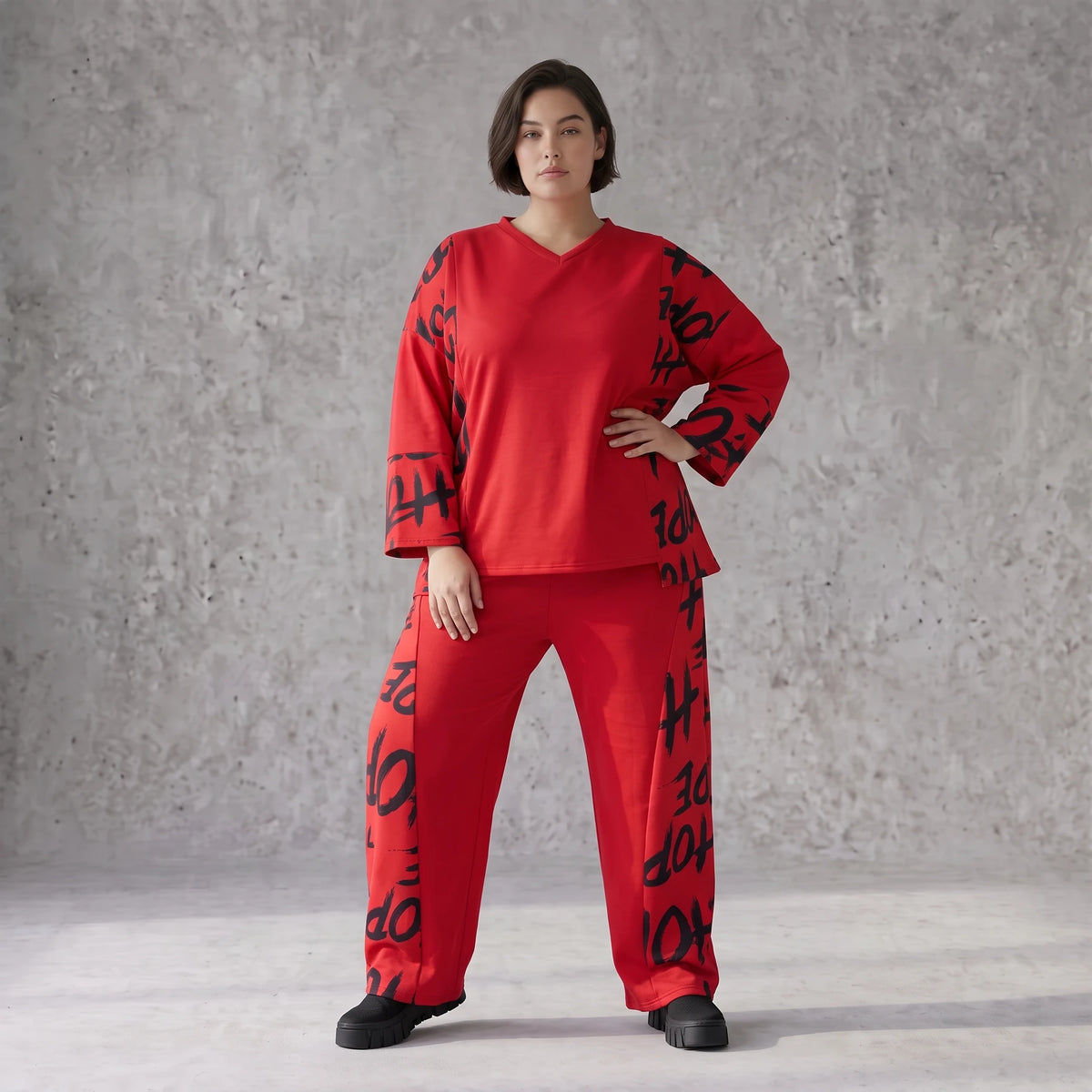 Rotes Fleeceshirt mit V-Ausschnitt aus weichem Stretchmaterial warm und alltagstauglich