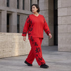 Rotes Fleeceshirt mit V-Ausschnitt aus weichem Stretchmaterial warm und alltagstauglich