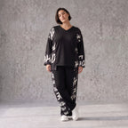 Fleeceshirt mit V-Ausschnitt in einfarbigem Look aus warmem Stretch mit geradem Schnitt