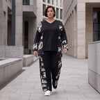 Fleeceshirt mit V-Ausschnitt in einfarbigem Look aus warmem Stretch mit geradem Schnitt
