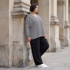 Langarmshirt aus Jersey mit Stretch in Schwarz/Weiss locker geschnitten mit V-Ausschnitt