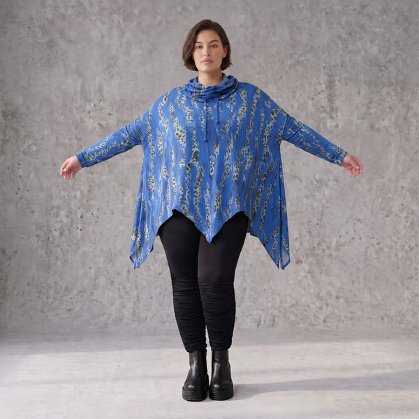 Wintershirt aus Baumwolle in A-Linie mit weichem Rollkragen Tunnelzug und Zipfelsaum