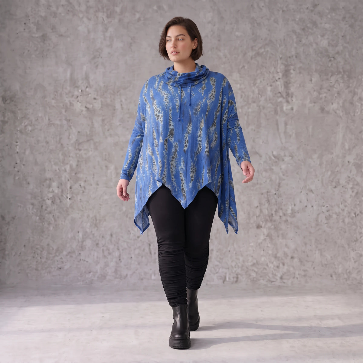 Wintershirt aus Baumwolle in A-Linie mit weichem Rollkragen Tunnelzug und Zipfelsaum