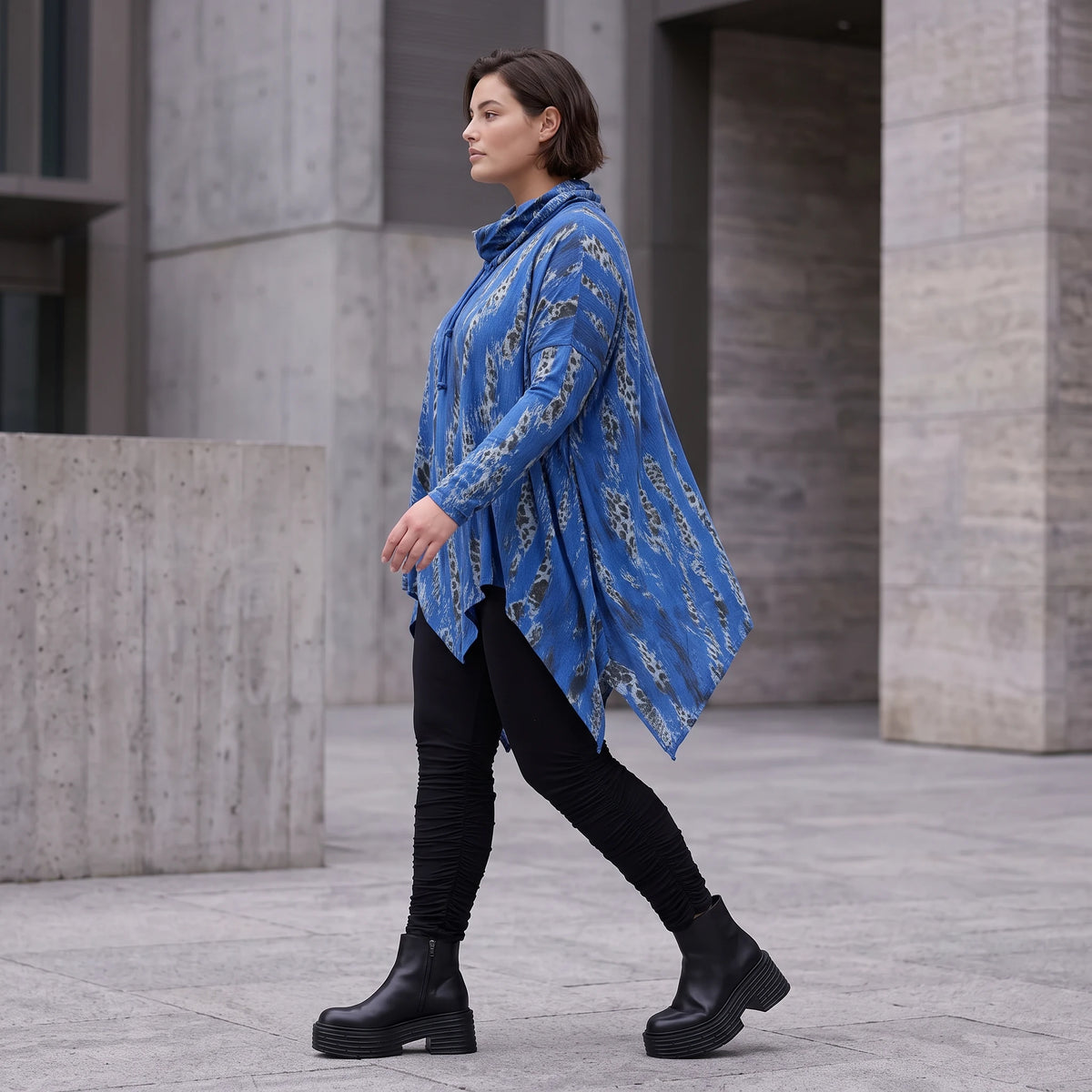 Wintershirt aus Baumwolle in A-Linie mit weichem Rollkragen Tunnelzug und Zipfelsaum