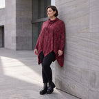 Rollkragenshirt in A-Linie aus Baumwolljersey in Bordeaux/Schwarz mit Tunnelzug Zipfelsaum