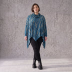 Wintershirt in Blau/Beige aus Baumwolljersey mit Rollkragen Tunnelzug und Zipfelsaum