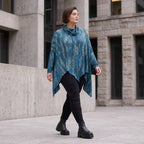 Wintershirt in Blau/Beige aus Baumwolljersey mit Rollkragen Tunnelzug und Zipfelsaum
