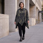 Langarmshirt aus Baumwolle in A-Linie Rollkragen Tunnelzug und asymmetrischem Zipfelsaum