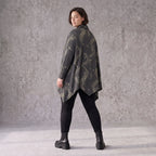 Langarmshirt aus Baumwolle in A-Linie Rollkragen Tunnelzug und asymmetrischem Zipfelsaum