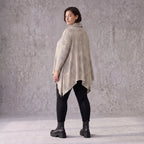 Baumwolljersey Langarmshirt in Beige/Grau mit Rollkragen A-Linie und asymmetrischem Saum