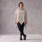 Baumwolljersey Langarmshirt in Beige/Grau mit Rollkragen A-Linie und asymmetrischem Saum