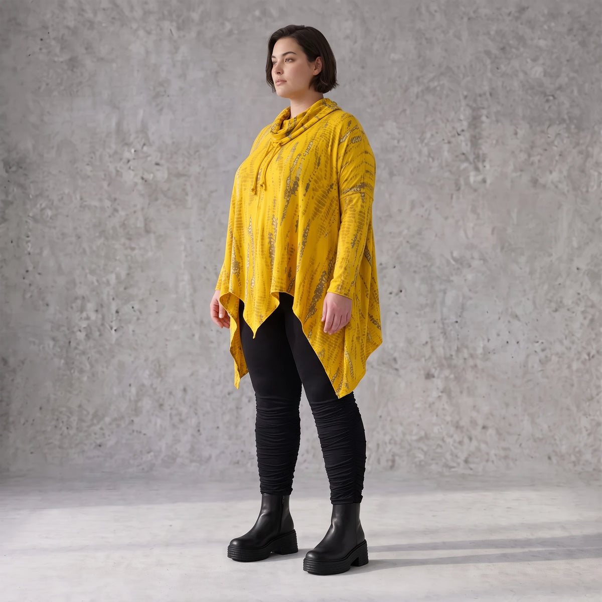 Wintershirt aus weichem Baumwolljersey mit Rollkragen Tunnelzug und Zipfelsaum A-Linie