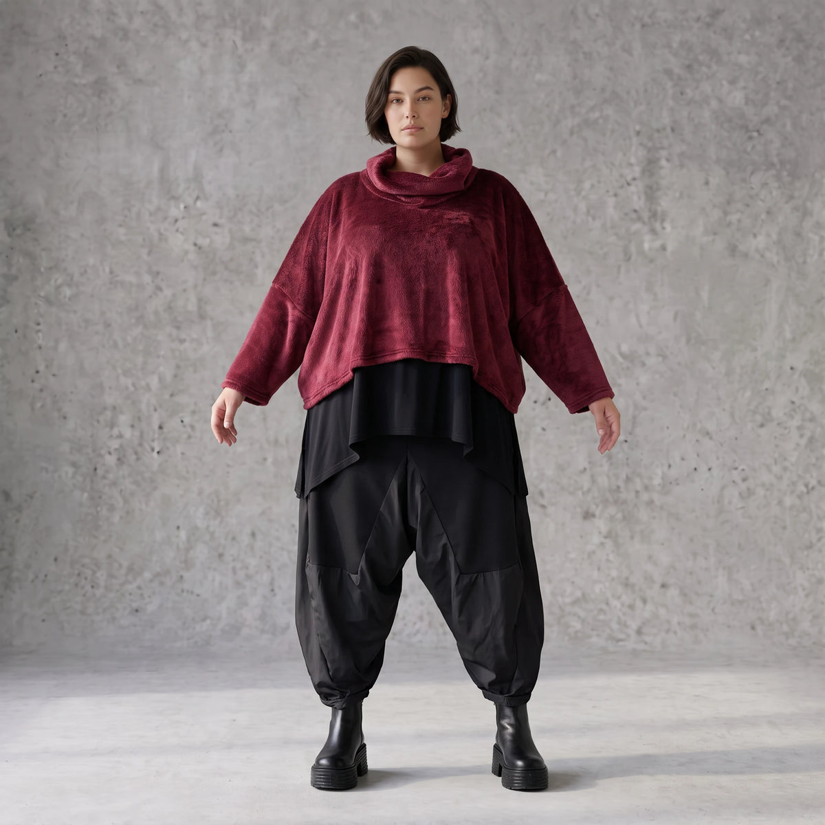 Kuscheliges Plüschshirt mit Rollkragen in kastiger Form weich warm und winterlich chic